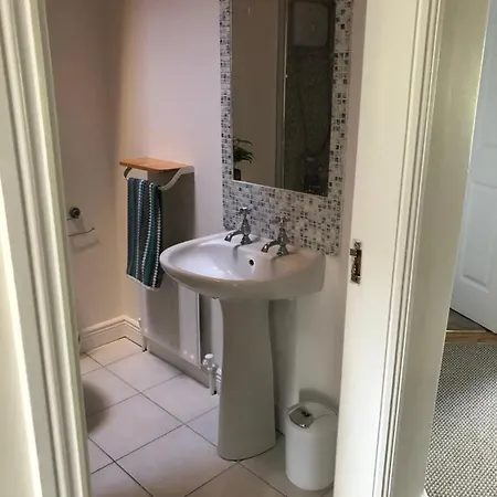 Immaculate 3-Bed Apartment In Kilkenny Apartamento